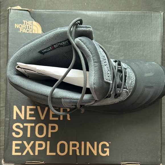 The North Face Men's Black and Gray Hiking Boots
Outdoors Hiking 🥾 - Picture 7 of 8
